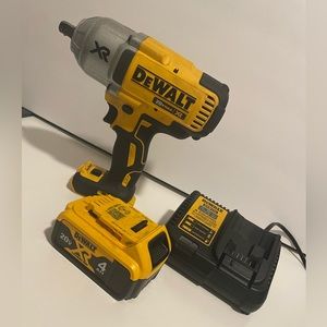 Dewalt Max XR w/ battery & charger